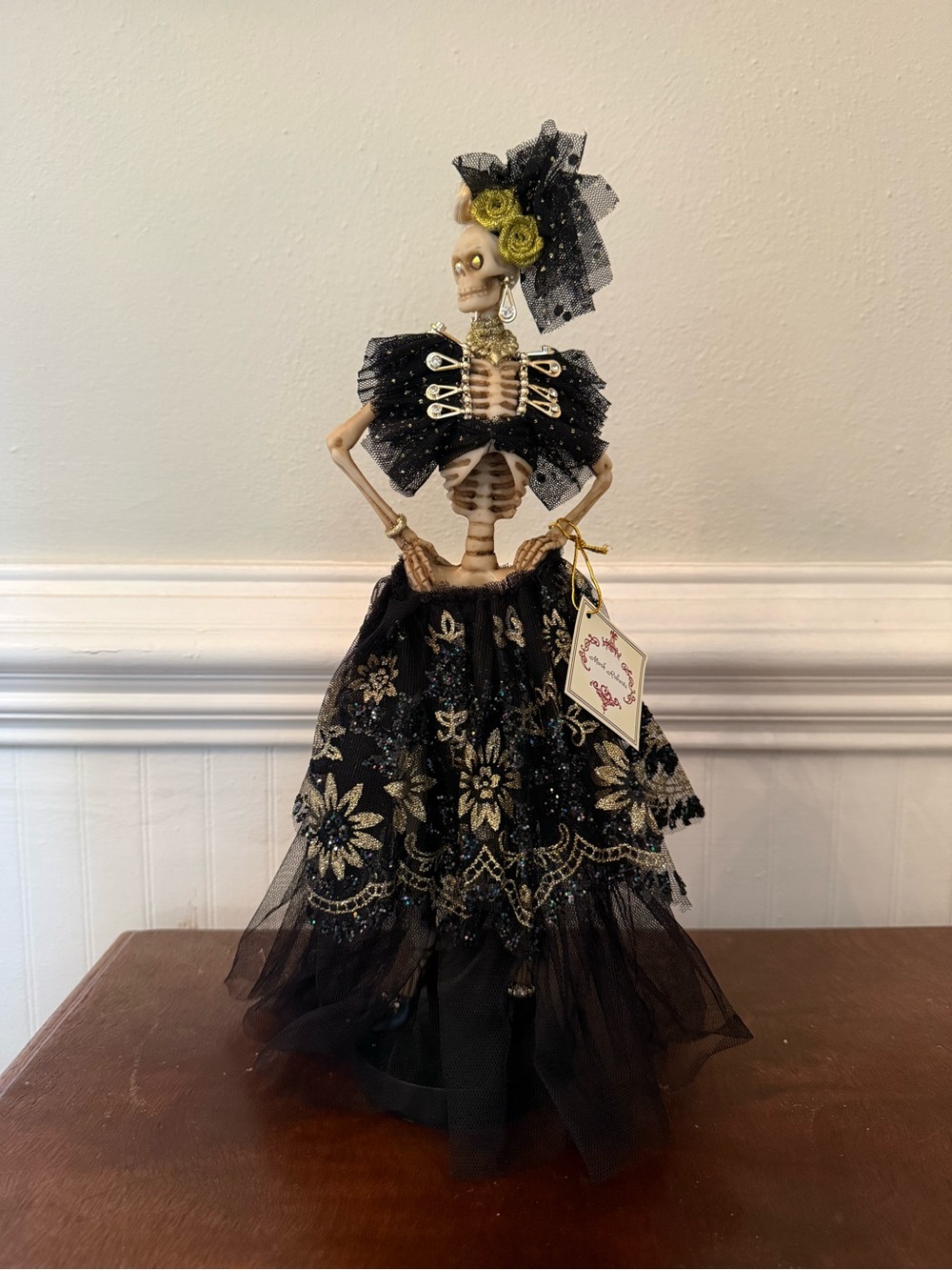 Mark Roberts Black and Gold Day of the Dead Skeleton Rare 14.5 with tags & box
